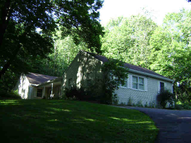 Building photograph for 42 MILL POND RD